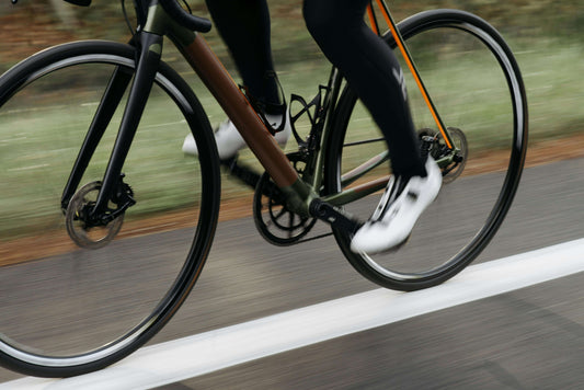 How do you choose flywheels and toothed discs with different gear ratios?