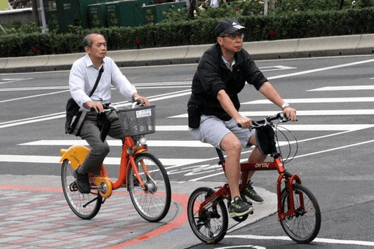 The Pros and Cons of Using Carbon Wheels for Your Daily Commute
